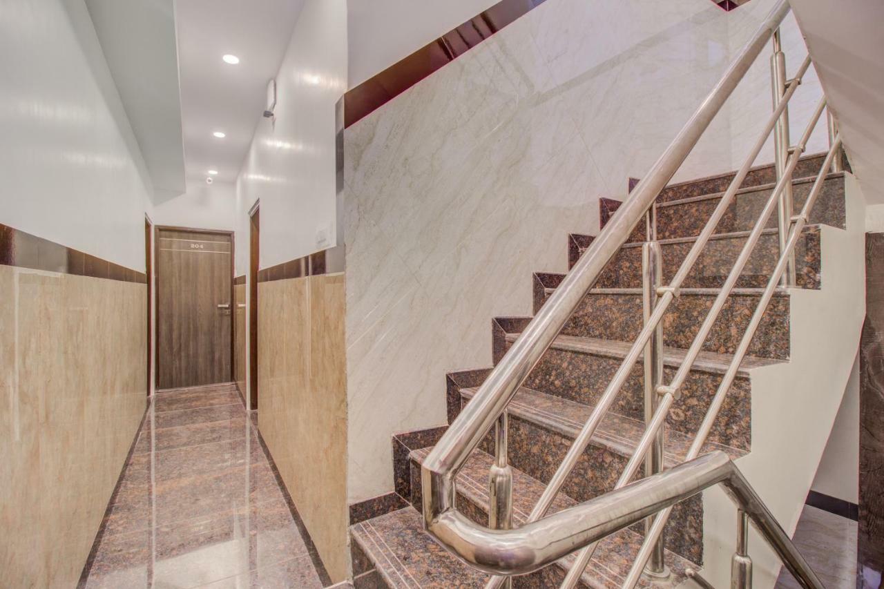 Oyo 42009 Hotel A One Suite Bombaj Zewnętrze zdjęcie