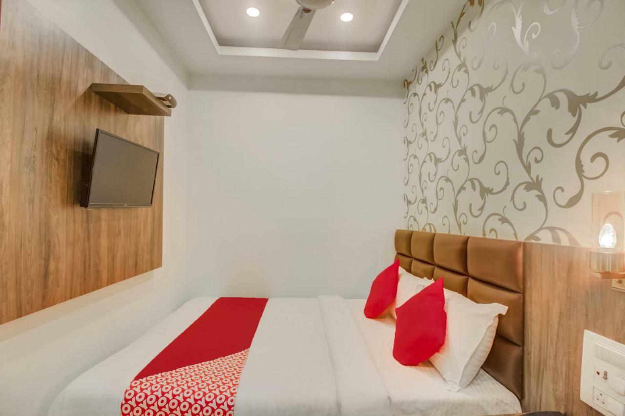 Oyo 42009 Hotel A One Suite Bombaj Zewnętrze zdjęcie